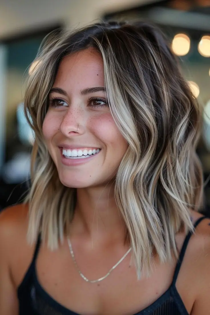 Contouring Cheveux 2025 : 18 Idées Stylées Selon Votre Visage