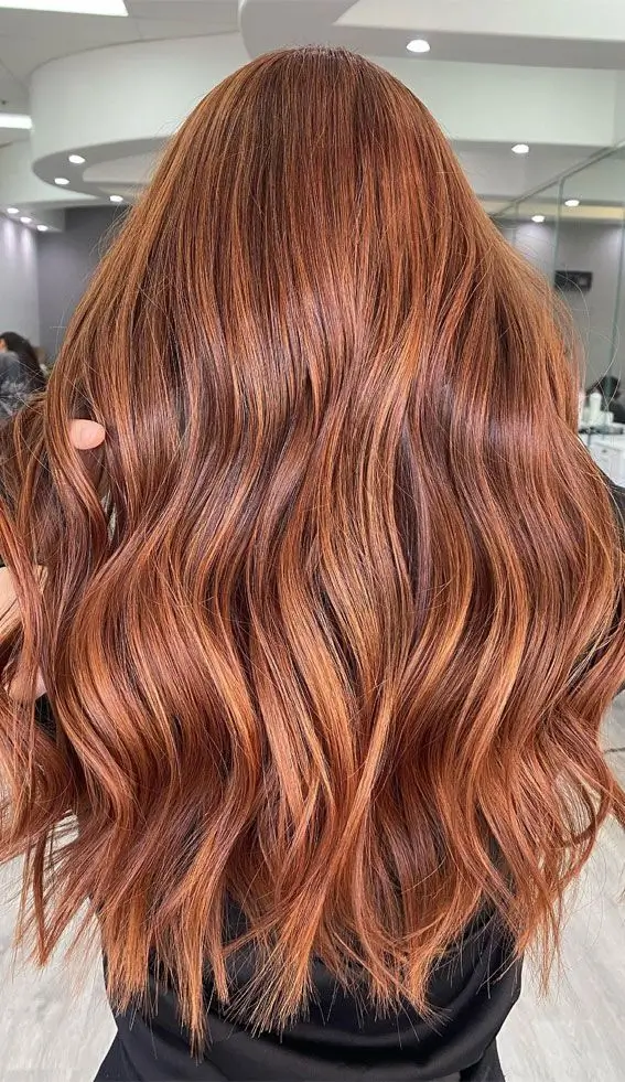 15 Couleurs de Cheveux Tendance à Essayer en 2025