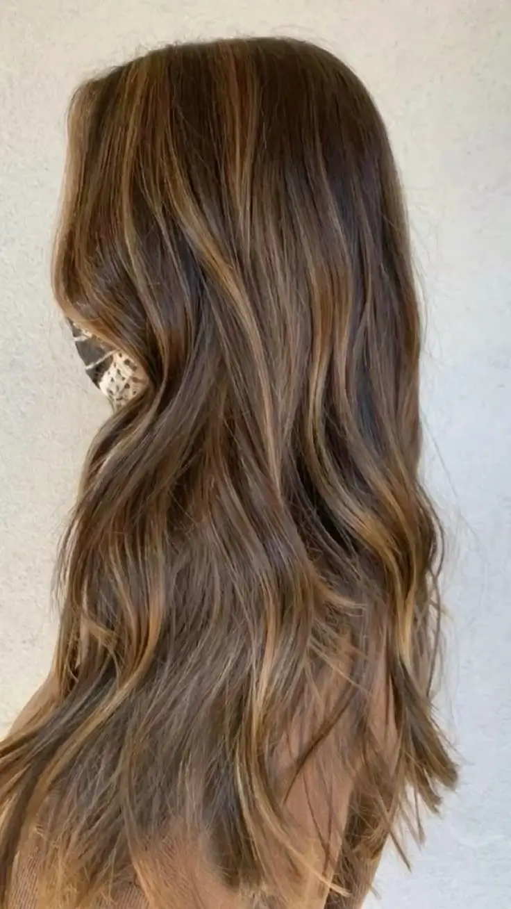 15 Couleurs de Cheveux Tendance à Essayer en 2025