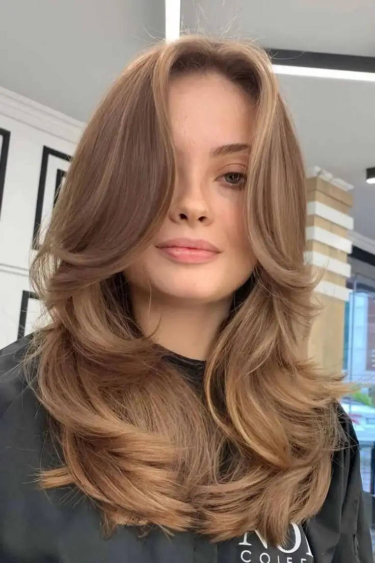 17 Idées de Coupes pour Cheveux Longs à Adopter en 2025