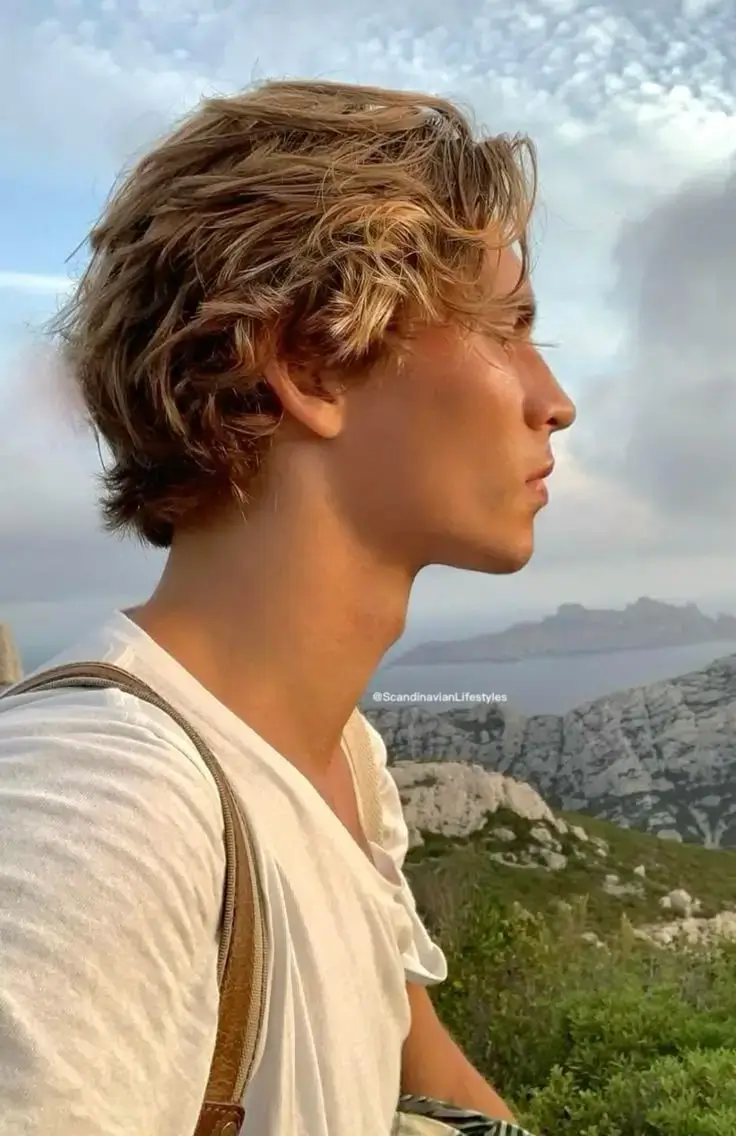 Top 15 Coupes de Cheveux Homme Mi-Long Dégradé à Adopter en 2025