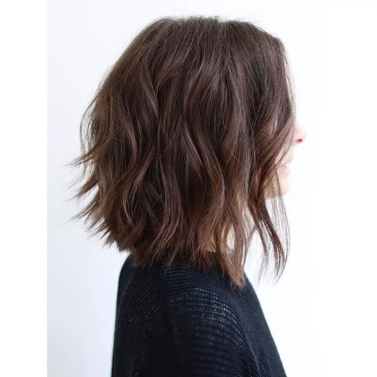 16 Idées Inspirantes de Coupes Mi-Longues Dégradées Effilées