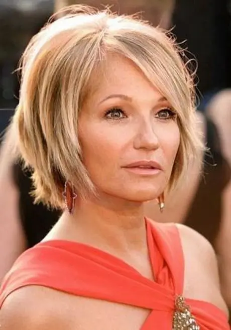 19 Idées de Coupes de Cheveux Rajeunissantes pour Femmes de 50 Ans
