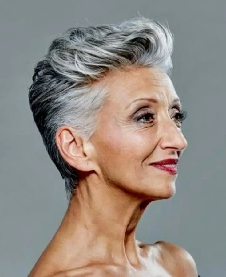 19 Idées de Coupes de Cheveux Rajeunissantes pour Femmes de 50 Ans