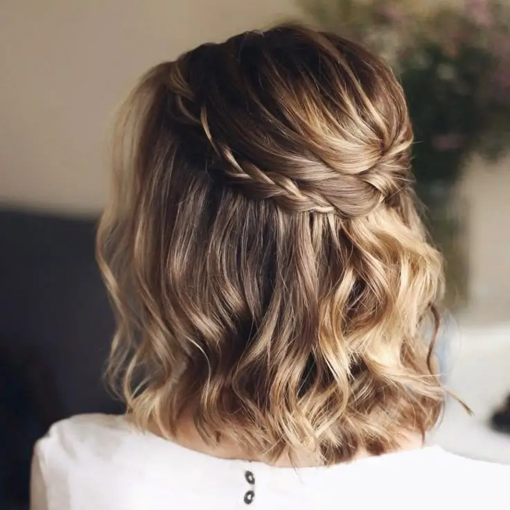 16 Idées de Coiffure Mariage pour Cheveux Courts : Élégance & Style