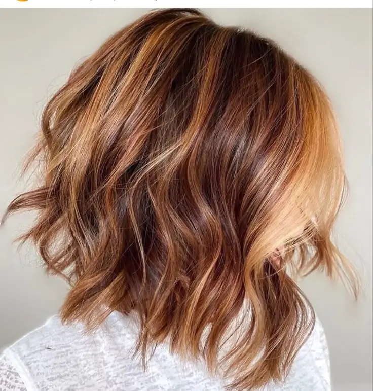 17 Idées Tendance de Couleur Caramel Cheveux pour un Look Inoubliable en 2025