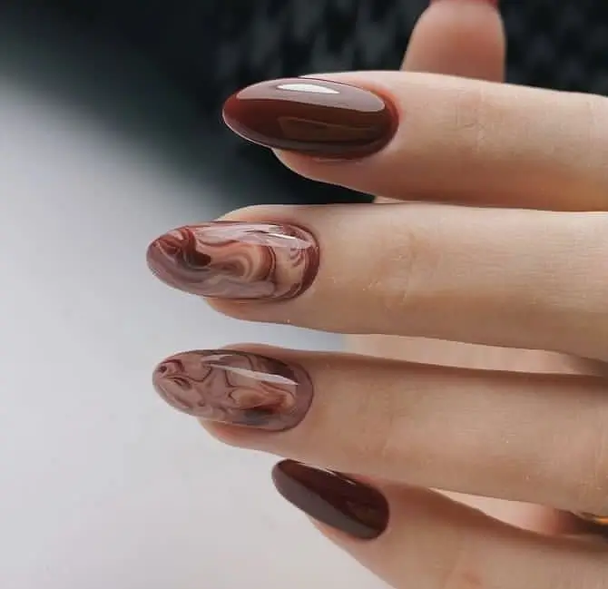 Couleur Ongle Automne 2025 : 16 Idées Tendance à Adopter