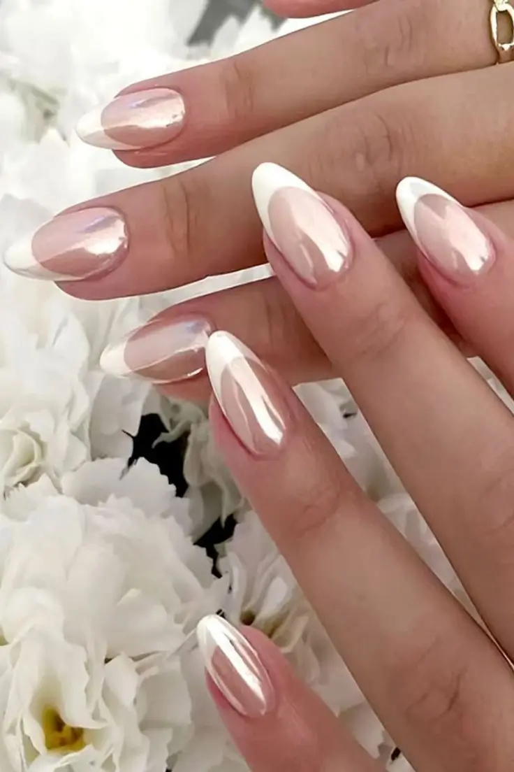 French Manucure 2025 : 15 Tendances et Inspirations à Ne Pas Manquer