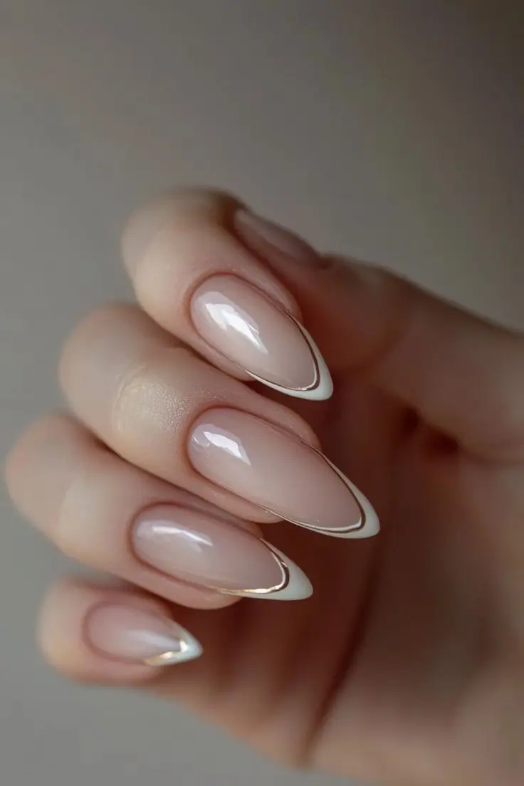 French Manucure 2025 : 15 Tendances et Inspirations à Ne Pas Manquer