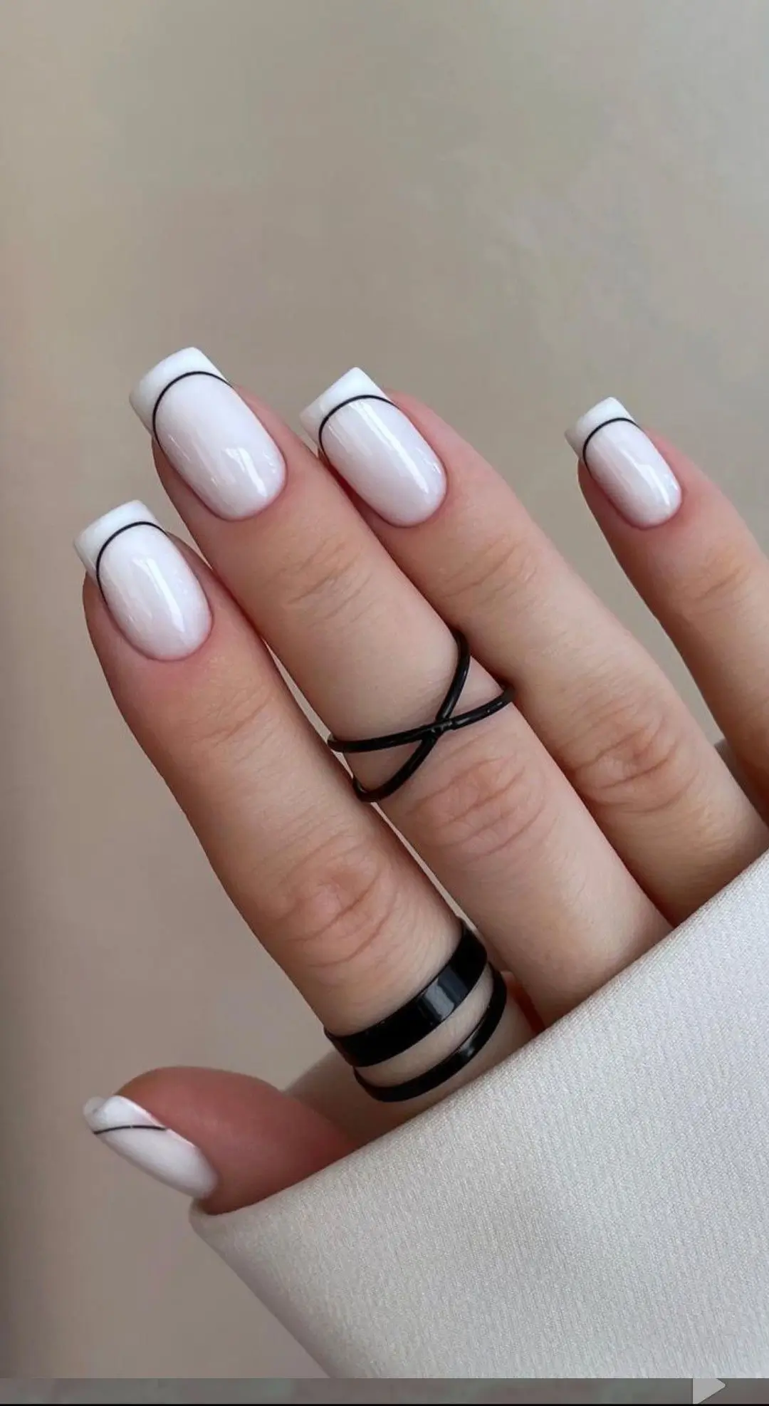 18 Idées Ongles 2025 Qui Vont Dominer les Tendances Manucure