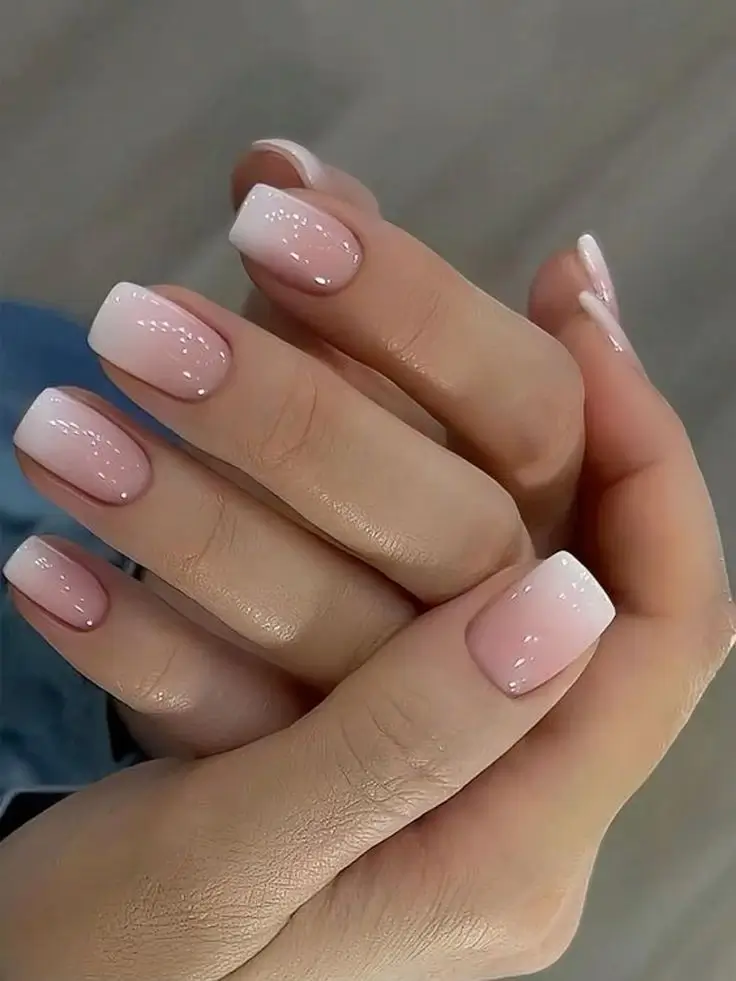 18 Idées de Manucure Automne 2025 Pour Sublimer Vos Ongles