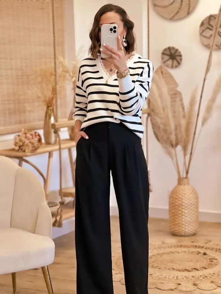 16 Idées de Looks Chic avec un Pantalon Large Noir pour Femme en 2025