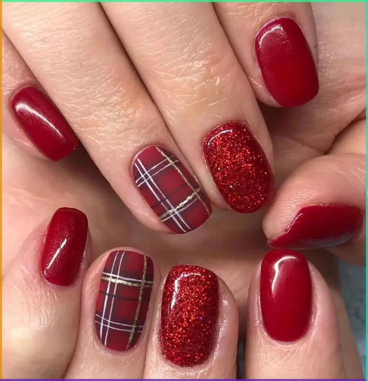 16 Idées de Manicure de Noël 2025 à Adopter pour les Fêtes