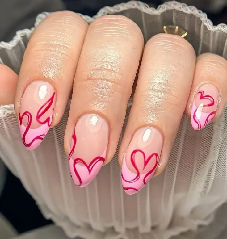 16 Idées de Nail Art Romantiques pour la Saint-Valentin 2025