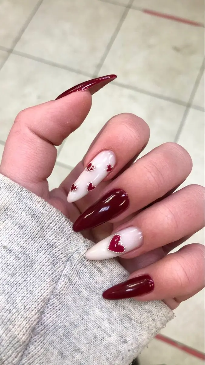 16 Idées de Nail Art Romantiques pour la Saint-Valentin 2025