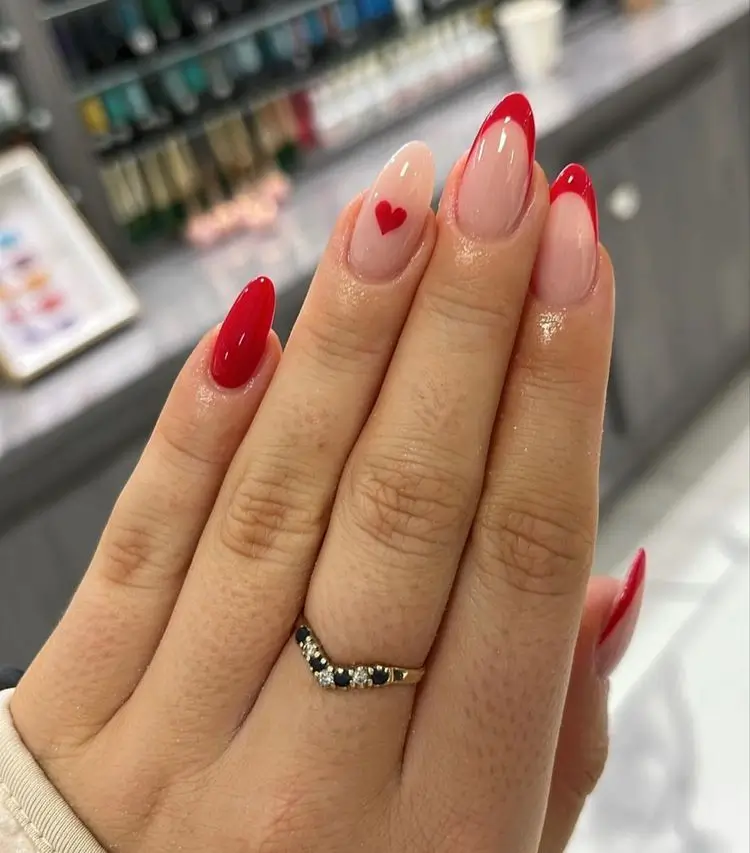 15 Idées de Manucure pour Sublimer vos Ongles Amande