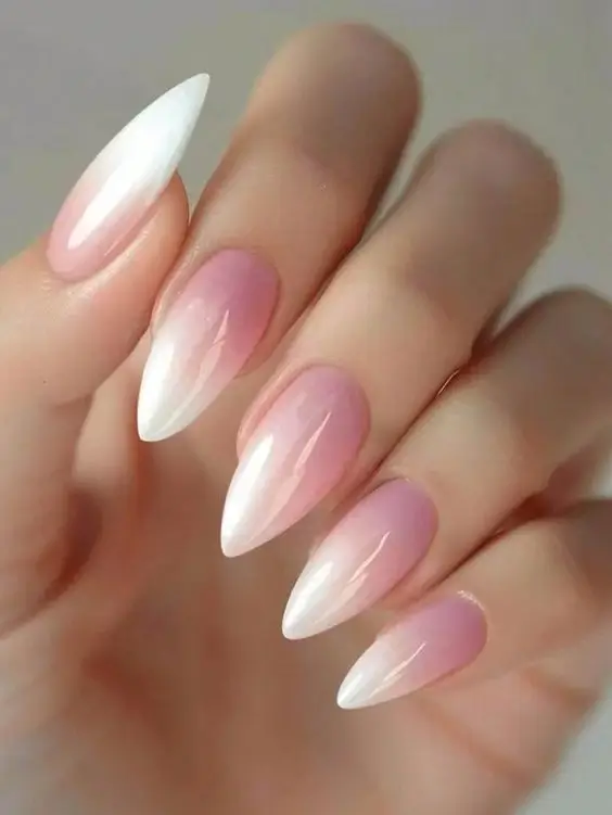 15 Idées de Manucure pour Sublimer vos Ongles Amande