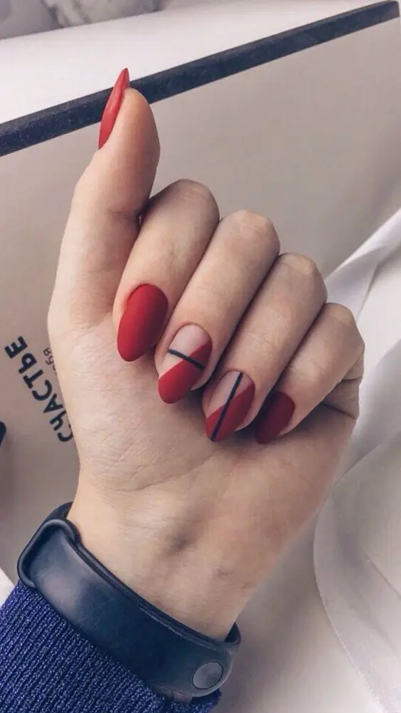 17 Idées Inspirantes d’Ongles Rouges pour un Look Élégant
