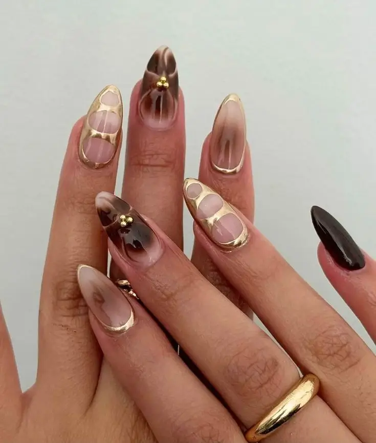 Top 15 Idées de Manucure Tendance à Adopter en 2025