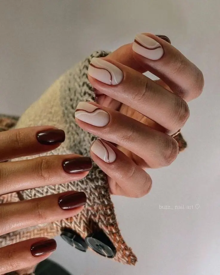 Ongles Automne 2025 : 16 Idées Inspirantes à Adopter Cette Saison