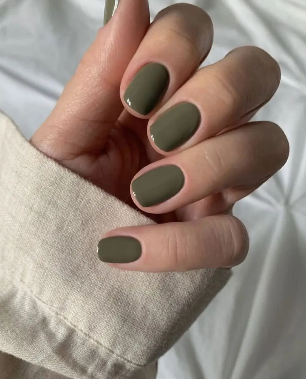 Ongles Automne 2025 : 16 Idées Inspirantes à Adopter Cette Saison