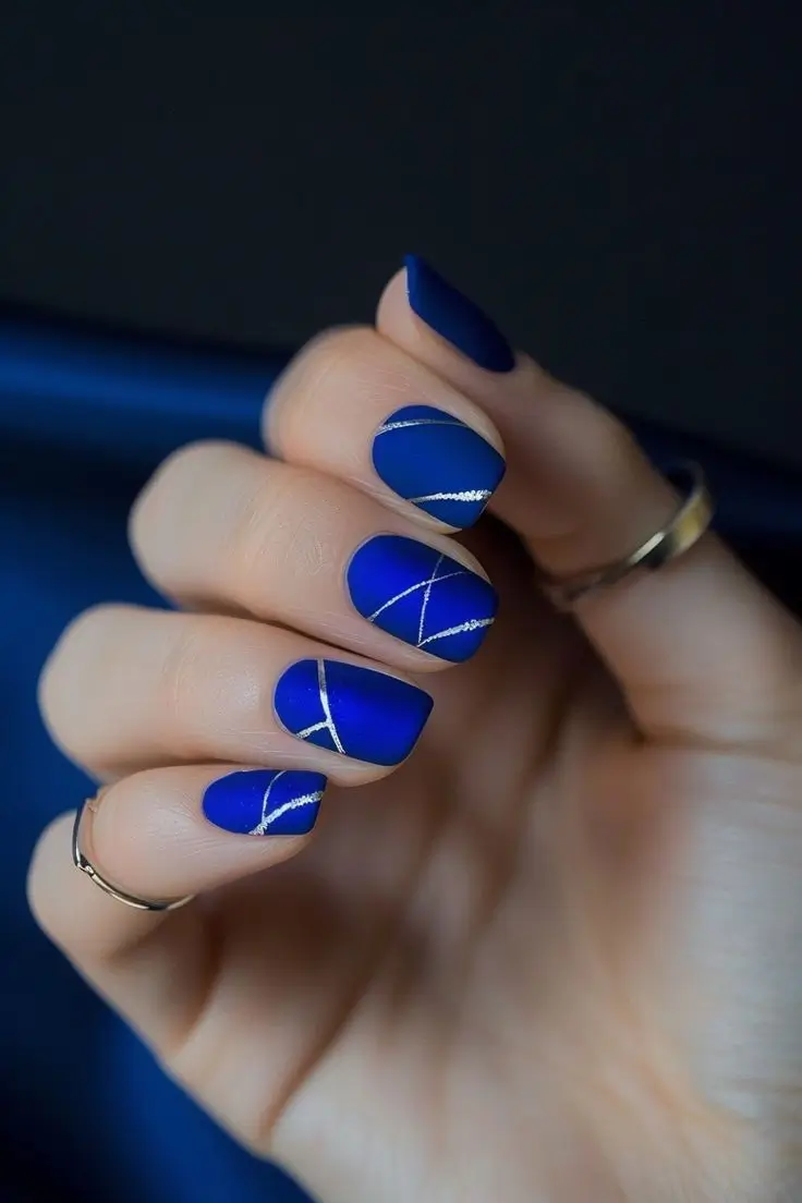 Ongles Bleu : 17 Idées Originales Pour Un Look Tendance