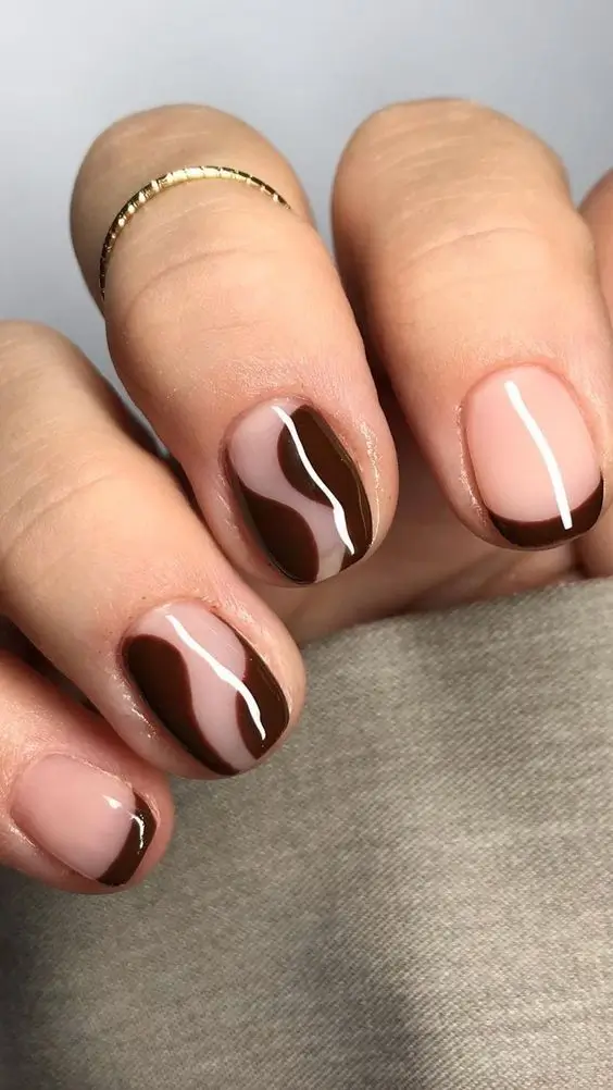 17 Idées Tendance pour des Ongles Gel Parfaits en Hiver 2025