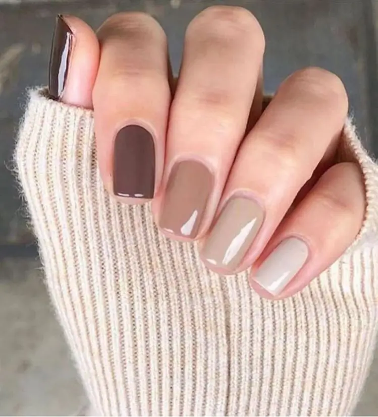 15 Idées Inspirantes pour Sublimer Vos Ongles Marron