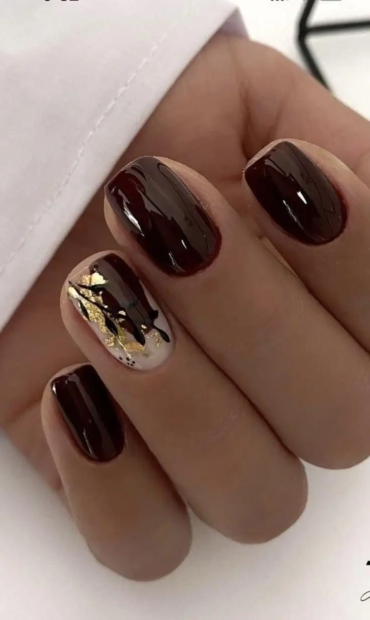 15 Idées Inspirantes pour Sublimer Vos Ongles Marron