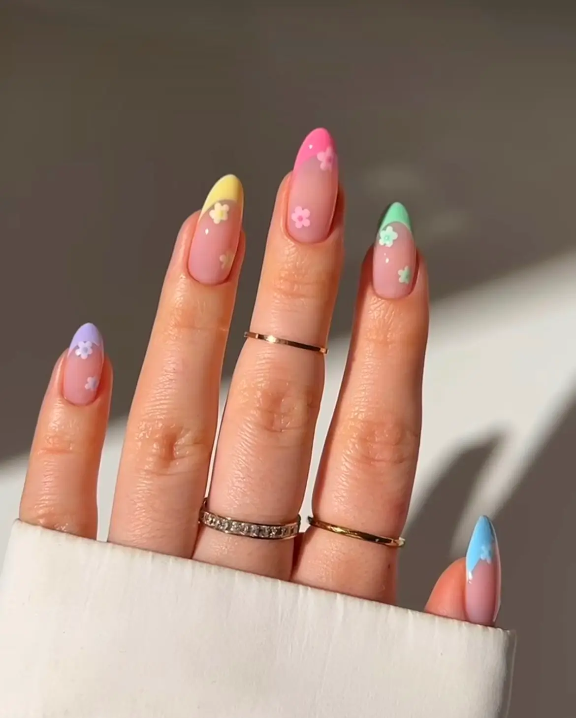 17 Idées d’Ongles Pastel en Gel à Adopter cet Été