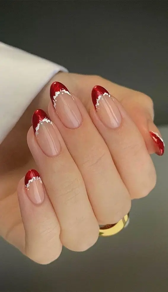 16 Idées de Pose d’Ongles pour un Noël 2025 Féérique