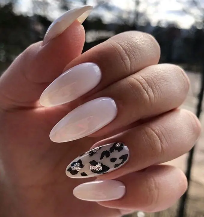 17 Tendances Ongles en Gel 2025 à Adopter Absolument