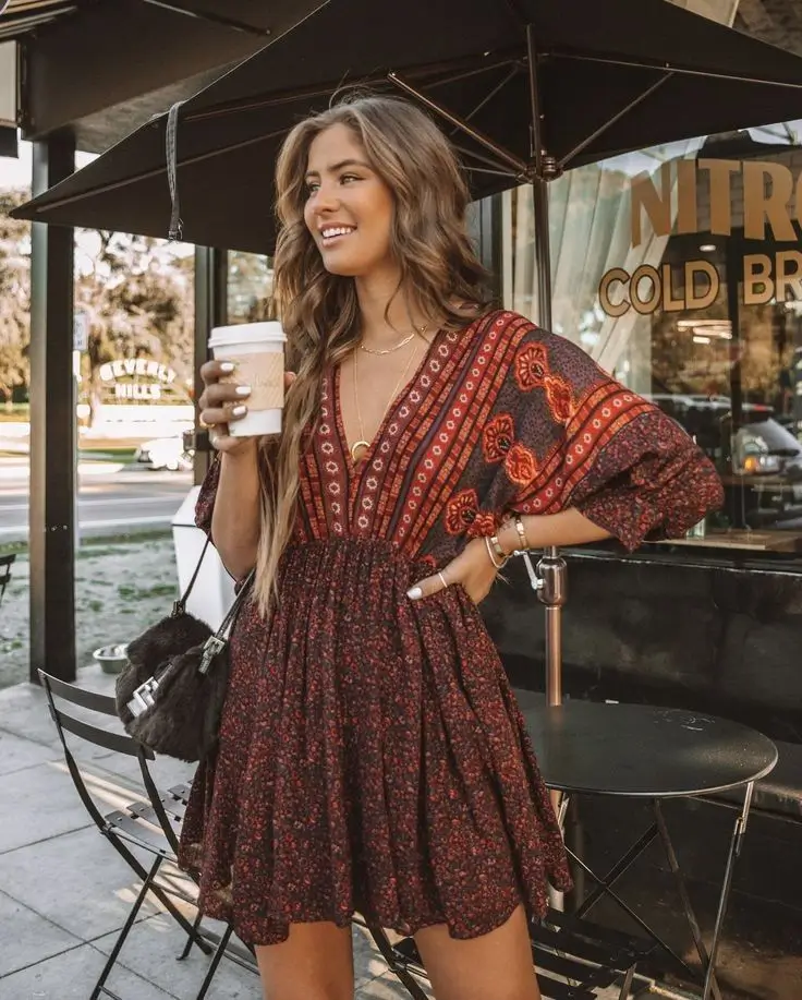 19 Idées de Tenue Hippie Femme pour un Style Bohème Tendance