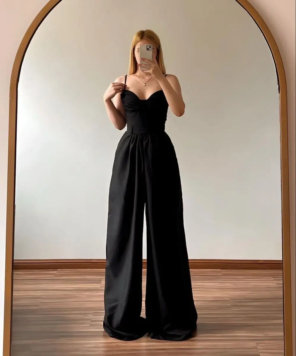 15 Tenues de Soirée Incontournables pour un Look Chic et Tendance en 2025