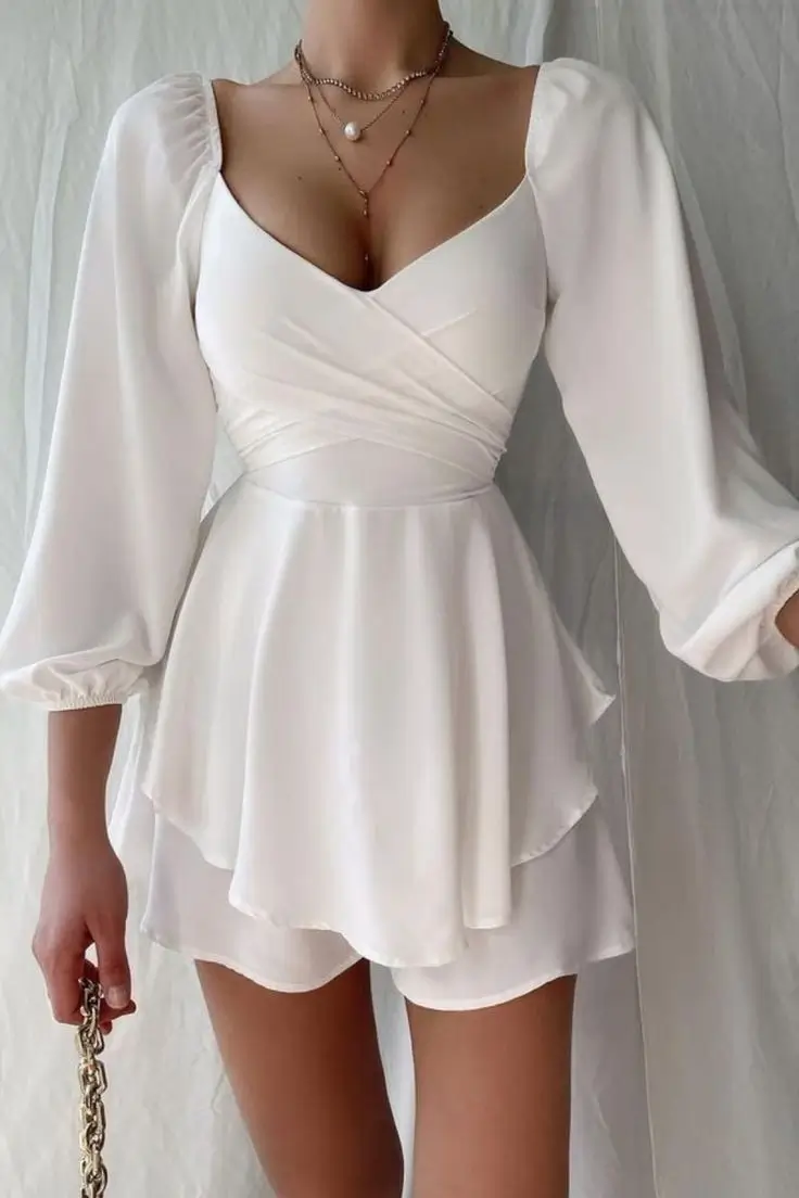 15 Tenues de Soirée Incontournables pour un Look Chic et Tendance en 2025