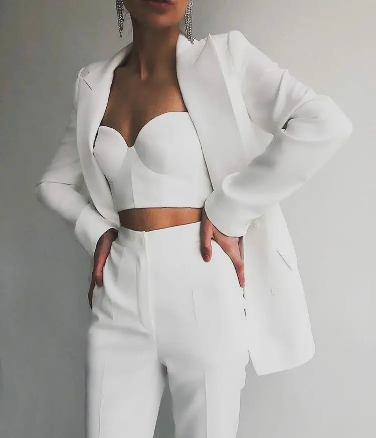 15 Idées de Tenues Mariage Femme pour un Look Chic en 2025